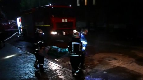 incendiu-puternic-intr-un-spital-din-ucraina:-patru-persoane-au-murit-(video)