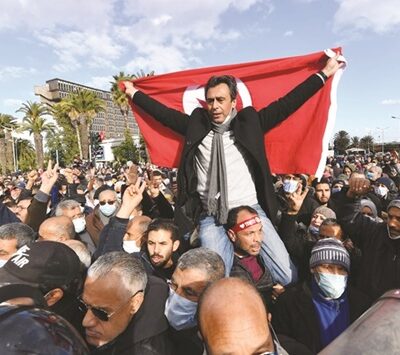 tunisians-defy-ban-to-protest-against-president