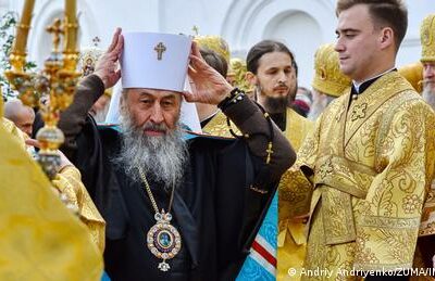 ukraine-aktuell:-ukrainisch-orthodoxe-kirche-sagt-sich-von-russland-los