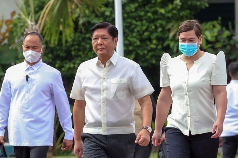 marcos-insists-‘uniteam’-remains-intact-despite-word-war-with-dutertes