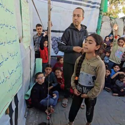 رغم-الحرب.-مبادرة-لتعليم-الأطفال-النازحين-من-غزة