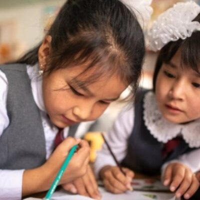 Хотят-играть-и засыпают-на уроках —-учителя-Кыргызстана-о шестилетних-школьниках