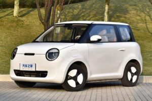 КИНЕСКО-ЧУДО:-Овој-електричен-автомобил-чини-помалку-од-5.000-евра-|-24auto