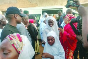 nigerian-village-celebrates-return-of-kidnapped-students