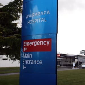 midnight-machete-attack-at-wairarapa-hospital-ed-leaves-man-with-severe-head-laceration-and-skull-fracture,-concerns-over-security