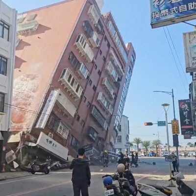 cuatro-fallecidos-y-cincuenta-heridos-deja-terremoto-7,4-en-taiwan