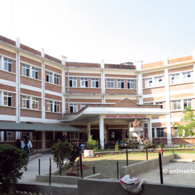 भरतपुर-अस्पतालको-नर्सिङ-कार्यक्रम-बाहिर-सार्ने-चलखेल