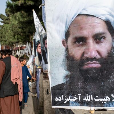 pour-l’aid,-le-discret-chef-des-talibans-appelle-a-observer-la-charia