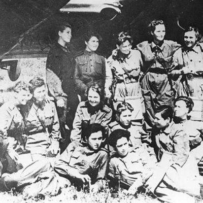 “las-brujas-de-la-noche”-el-temible-(y-unico)-escuadron-de-mujeres-piloto-que-combatio-por-la-union-sovietica-en-la-segunda-guerra-mundial
