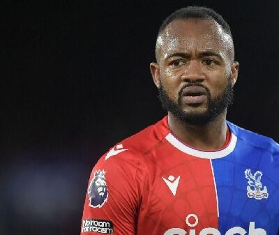 social-media-users-descend-on-jordan-ayew-for-missing-an-open-goal-in-palace’s-defeat-to-man-city