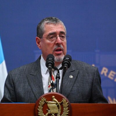 le-president-du-guatemala-debarque-une-ministre-pour-«mauvaise-utilisation-des-ressources»-de-l’etat