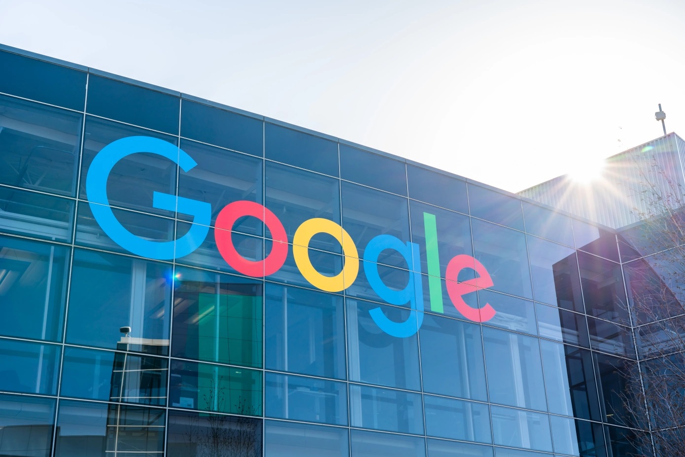 “غوغل”-تعتزم-استثمار-أكثر-من-100-مليار-دولار-في-تطوير-الذكاء-الاصطناعي