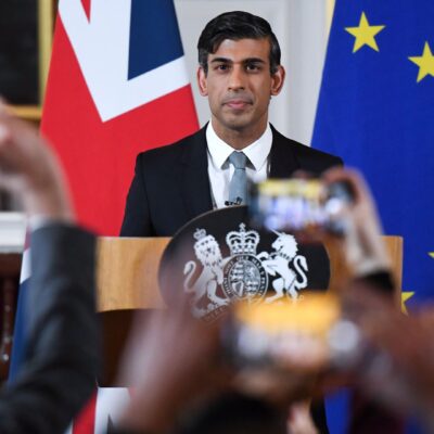 parlamento-britanico-aprova-deportacao-de-migrantes-para-o-ruanda