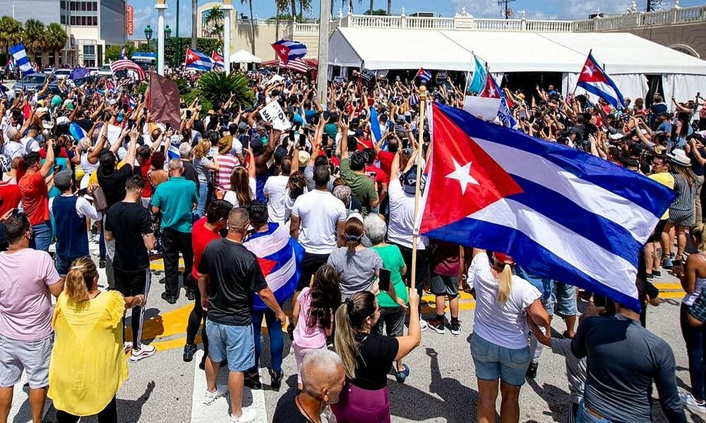 mas-del-60%-de-los-cubanos-residentes-en-estados-unidos-ya-son-ciudadanos-americanos