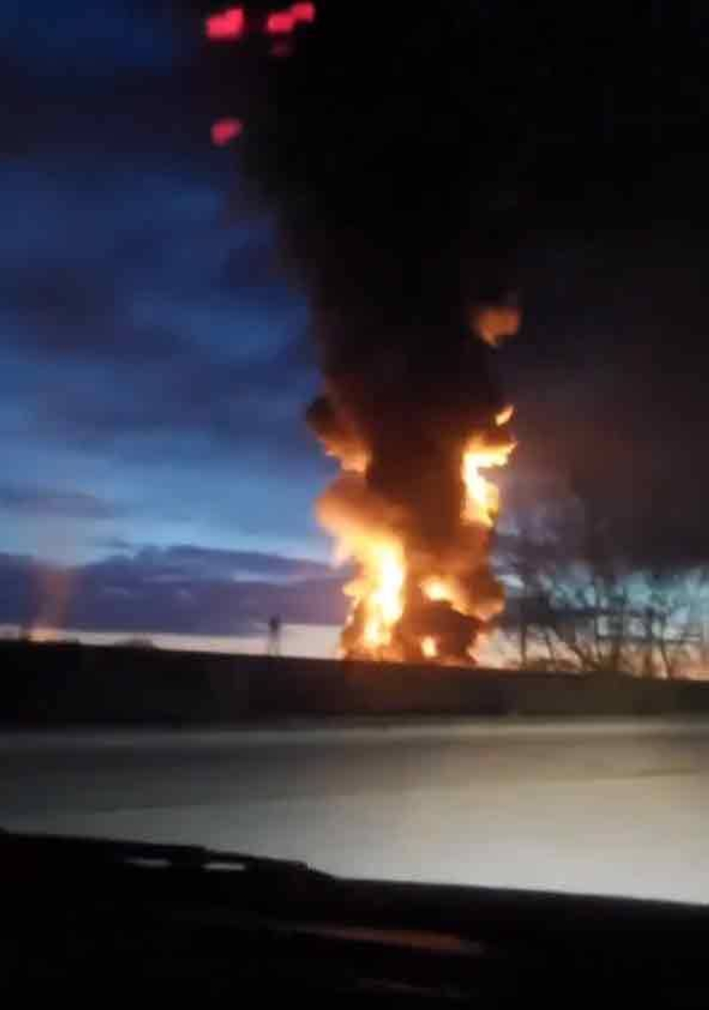 fire,-evacuation-after-ukraine-drone-attacks-on-russia’s-smolensk,-lipetsk