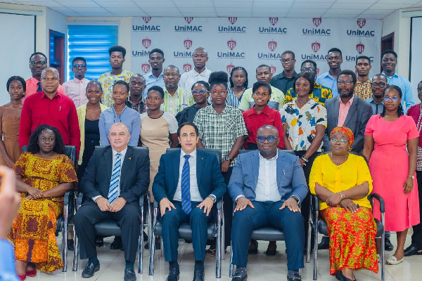 lebanese-community-awards-gh₵100-thousand-in-scholarships-to-21-students-at-unimac