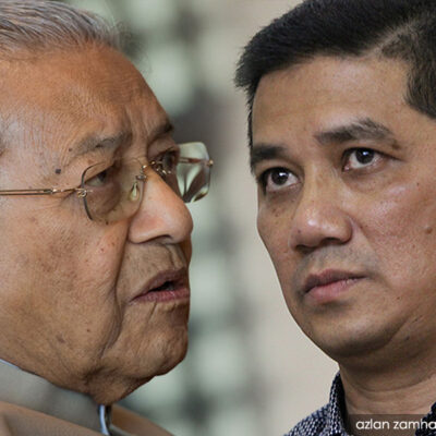 pn-not-worried-about-mahathir’s-prediction-on-dap-win-–-azmin