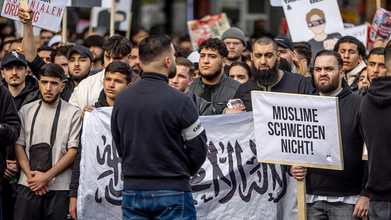 Γερμανία:-Διαδήλωση-ισλαμιστών-στο-Αμβούργο-–-Κατηγορούν-την-κυβέρνηση-για-«εχθρική-πολιτική-προς-το-Ισλάμ»