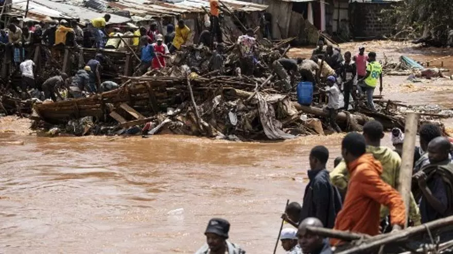 al-menos-46-muertos-en-kenia-tras-la-ruptura-de-una-represa
