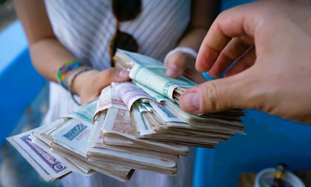 depreciacion-del-peso-cubano-y-cambio-informal-en-la-agenda-del-consejo-de-ministros