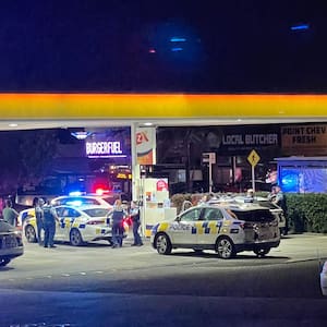 two-arrested-following-standoff-with-police-at-pt-chevalier-petrol-station