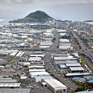 mount-maunganui’s-poor-air-quality-forces-rethink-of-industrial-sites