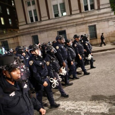 new-york:-politiet-inn-pa-campus