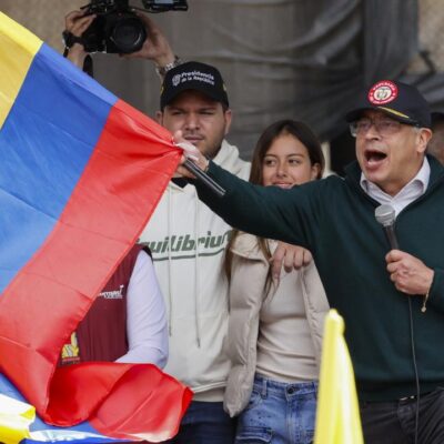 prezydent-kolumbii:-zrywamy-stosunki-dyplomatyczne-z-izraelem