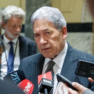 winston-peters-refuses-to-repeat-bob-carr-china-remark-after-defamation-threat