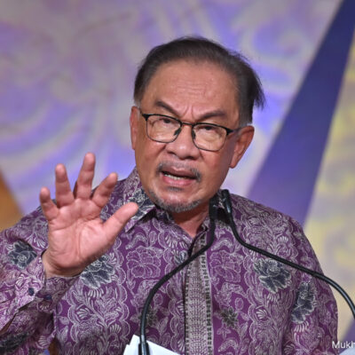 anwar-confident-parliament-will-approve-public-service-salary-hike