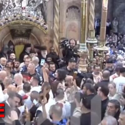 live:-Πλήθος-πιστών-στα-Ιεροσόλυμα-για-την-τελετή-αφής-του-Αγίου-Φωτός