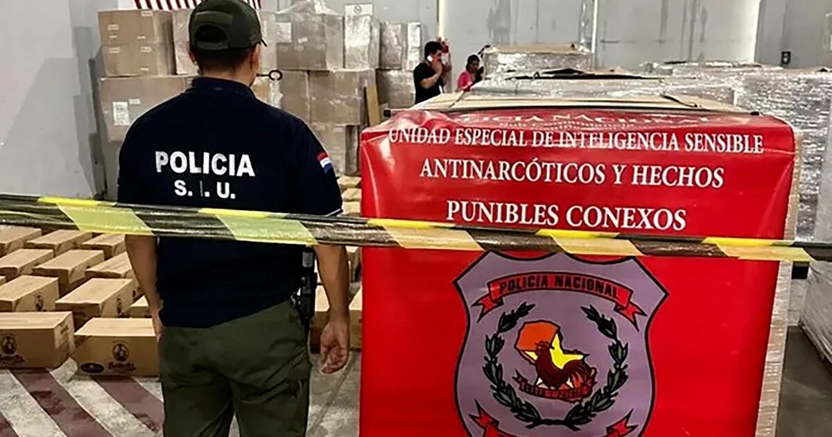 historico-operativo-contra-el-narco-en-paraguay:-las-autoridades-interceptaron-1.600-kilos-de-cocaina-en-una-carga-de-almidon-y-harina