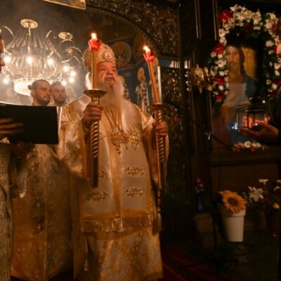 Македонските-православни-верници-го-празнуваат-Велигден,-упатени-пораки-за-сплотеност-|-Глас-на-Америка