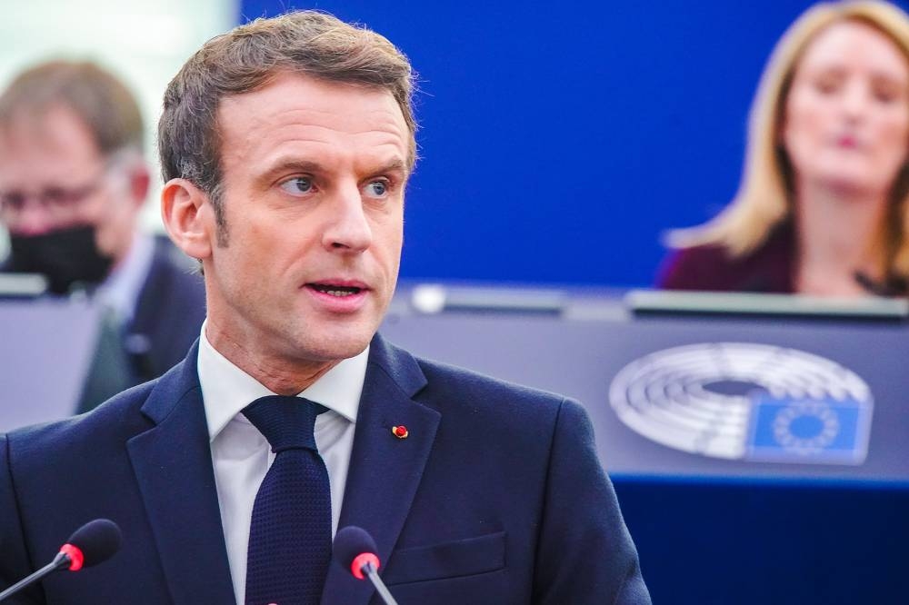 macron-stresses-necessity-of-dialogue-with-russia