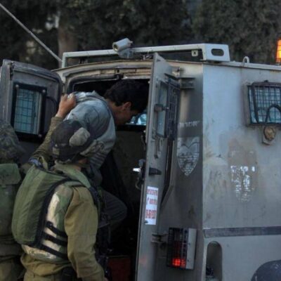 israeli-occupation-forces-arrest-25-palestinians-in-west-bank