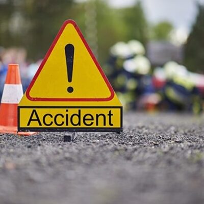 10-persons-severely-injured-in-accident-at-potsin-junction