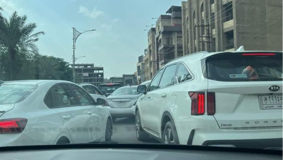 الشوارع-تغص-بالمركبات.-قائمة-طويلة-بزحامات-بغداد