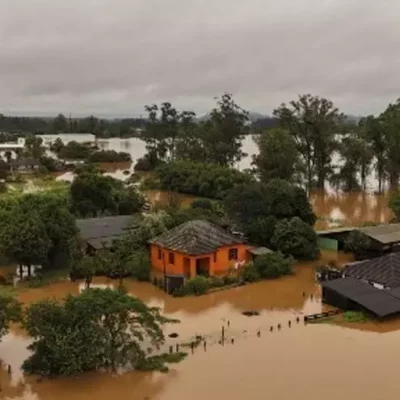ayuda-y-donaciones-se-distribuyen-en-el-sur-de-brasil,-que-espera-mas-lluvias