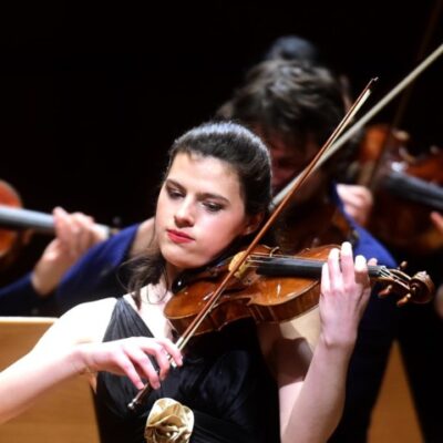 pauline-(19)-is-enige-belgische-kandidaat-in-koningin-elisabethwedstrijd-voor-viool,-en-ze-is-zeker-niet-kansloos