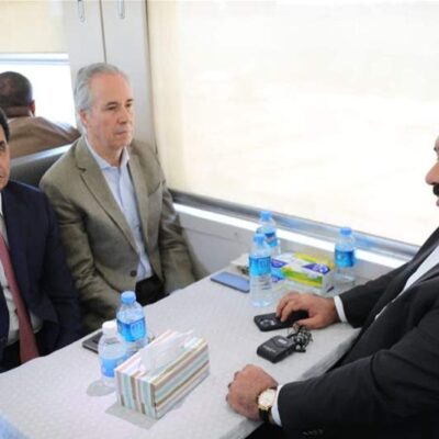 السامرائي-يشارك-وزير-النقل-رحلة-قطار-بغداد-سامراء