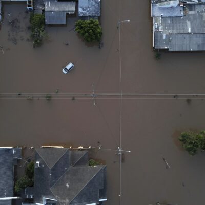 brasil.-sobe-para-127-o-numero-de-mortos-nas-inundacoes