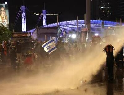 مواجهات-بين-شرطة-الاحتلال-ومتظاهرين-في-تل-أبيب