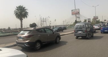 النشرة-المرورية.-زحام-الطرق-الرئيسية-فى-القاهرة-والجيزة
