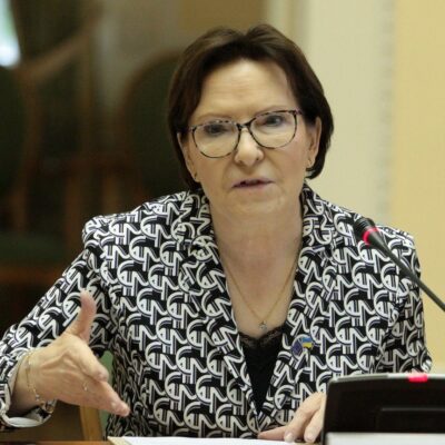 polonia-doreste-sa-ocupe-viitorul-post-de-comisar-european-pentru-aparare,-afirma-un-fost-premier-de-la-varsovia