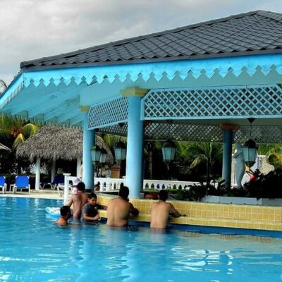 ¿hoteles-cubanos-ignoran-tasa-de-cambio-oficial?:-precios-desbocados-para-el-turismo-nacional