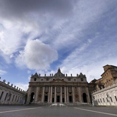 vaticano-revisa-normas-para-evaluar-apariciones-de-la-virgen-y-adaptarse-a-la-era-de-internet