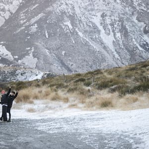 weekend-weather:-snow-for-south-island,-sunshine-for-north-island-–-metservice