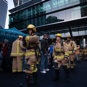 thousands-of-firefighters-conquer-auckland’s-sky-tower,-nearly-$2-million-fundraised
