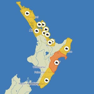 weather:-raft-of-flooding-jobs-in-auckland,-severe-weather-advisories-issued-for-north-island,-warning-of-flash-flooding-and-thunderstorms