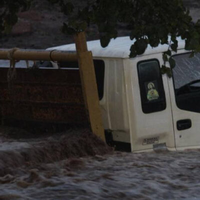 motoring:-why-vehicles-are-swept-away-during-floods
